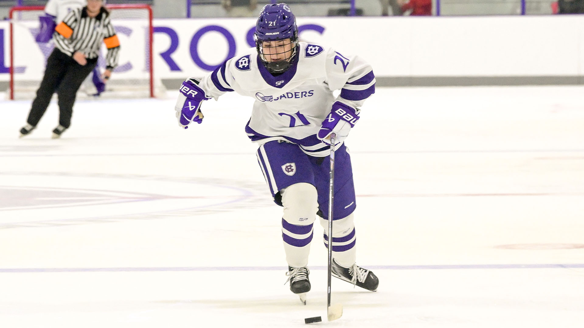 Brooklyn Deck with the puck against RPI.