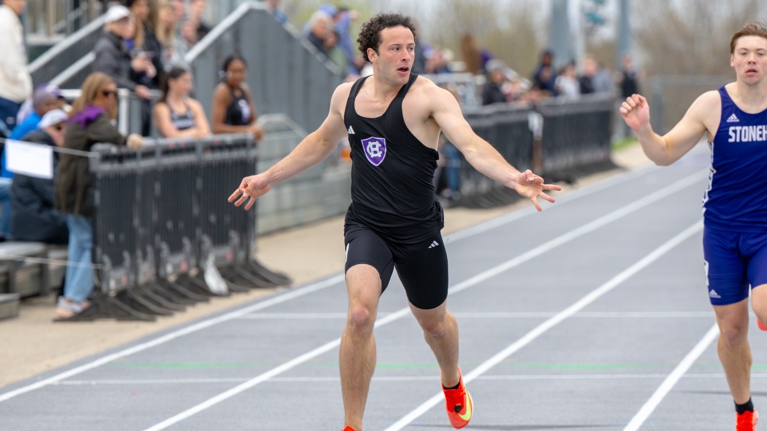 Gentchos 200m record Kavanagh 2026