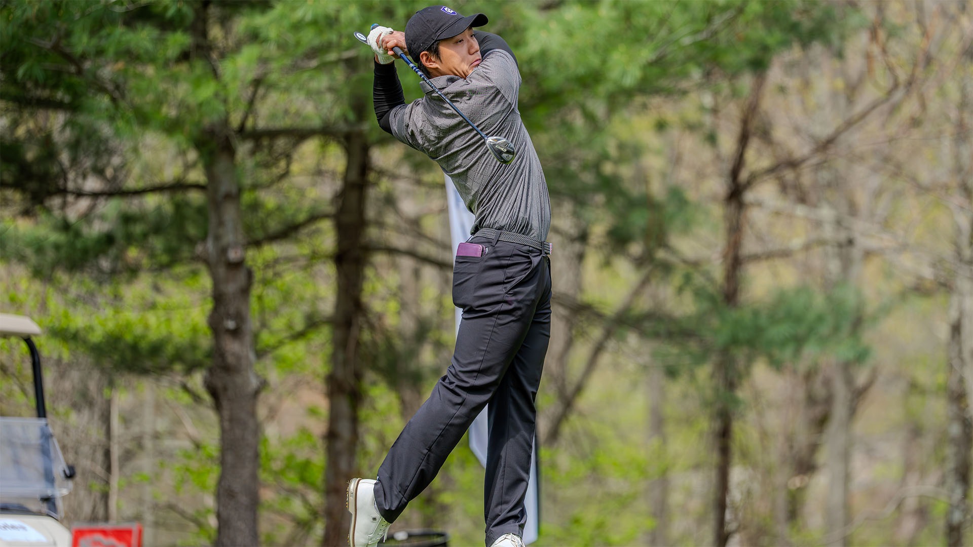 Leo Chu teeing off during the Patriot League Championship