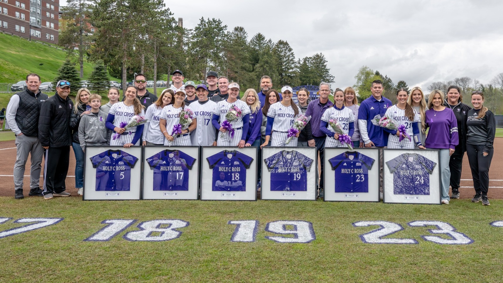 2026 Softball senior day group shot
