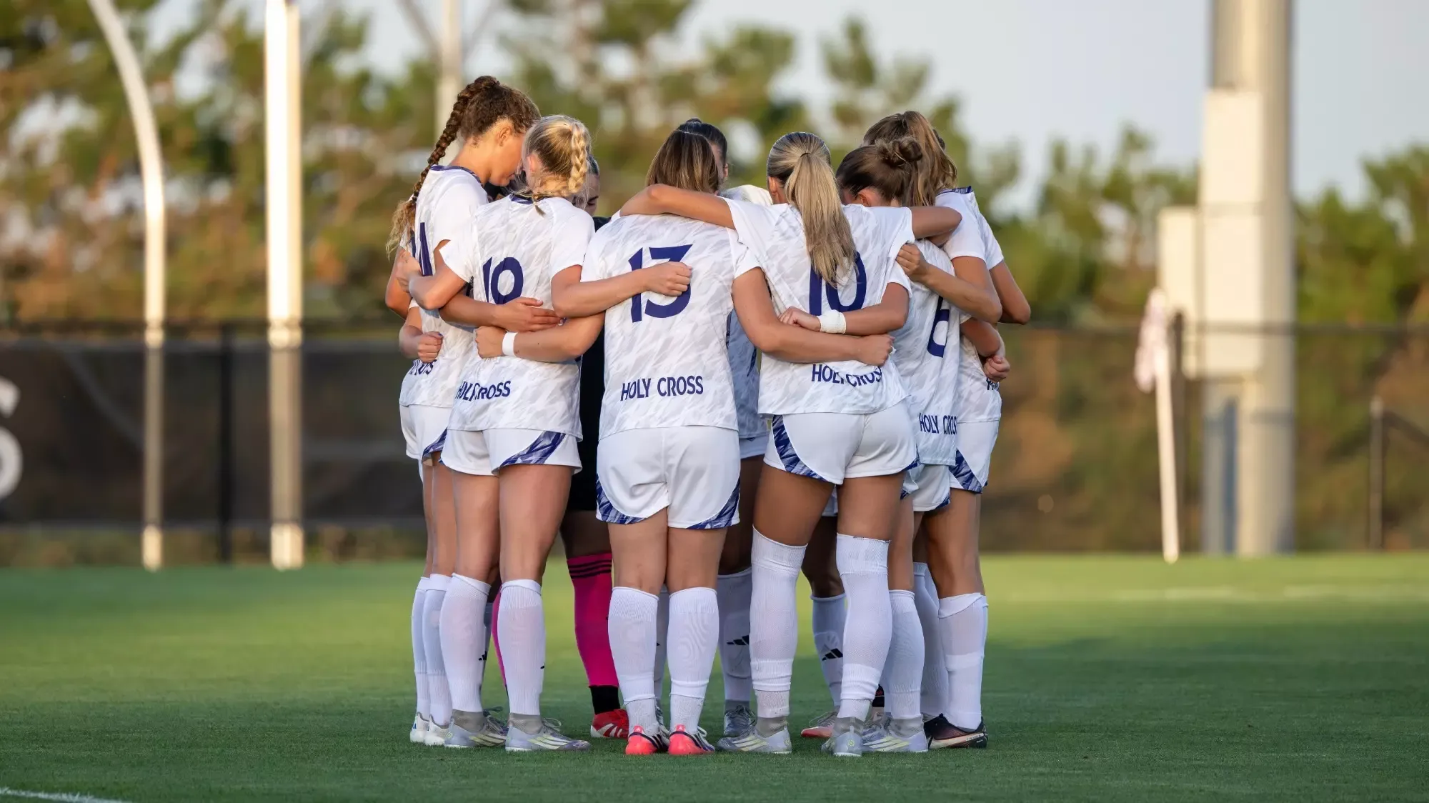WSOC team huddle vs Stonehill