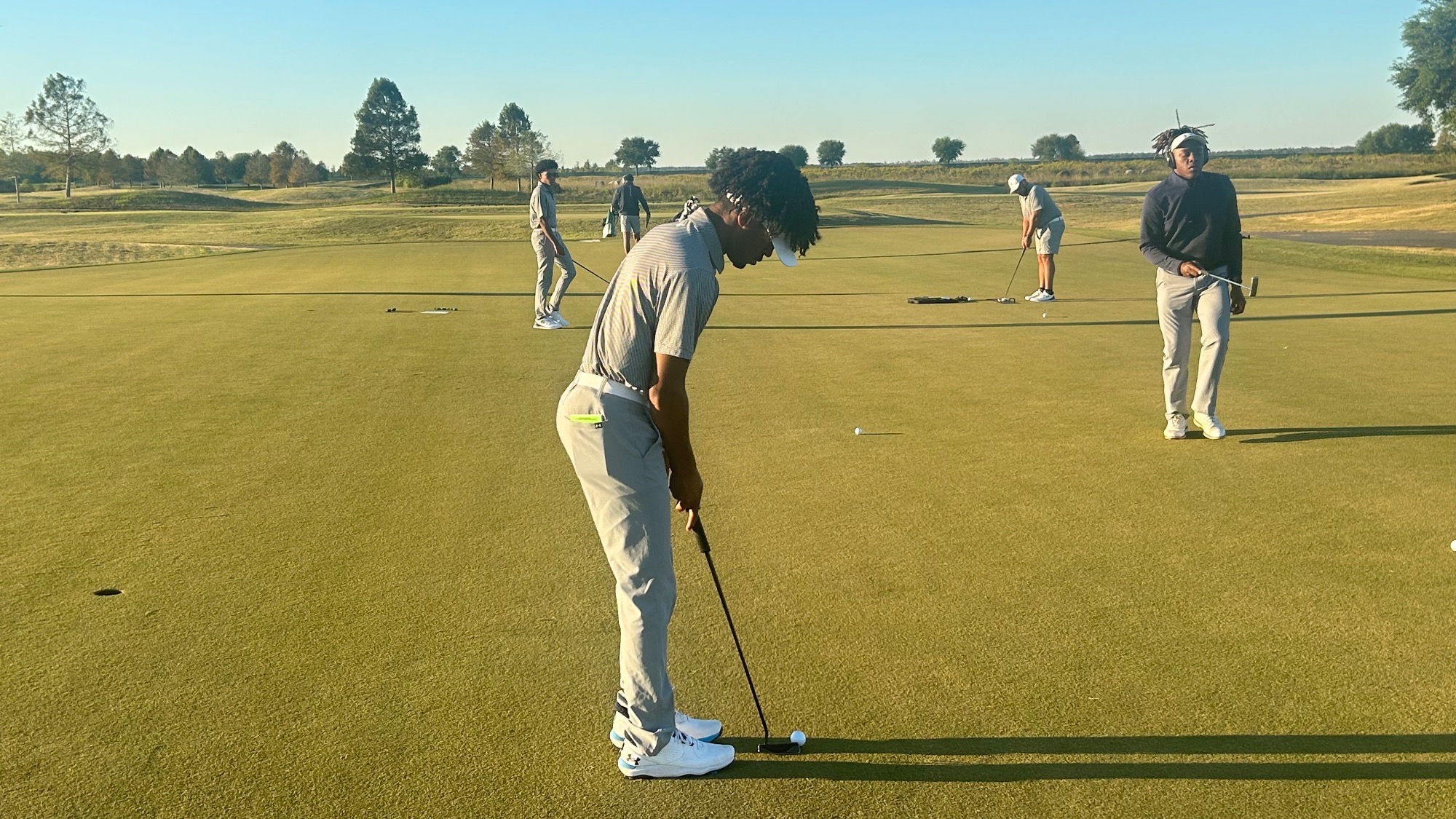 Men's Golf at La Tournament