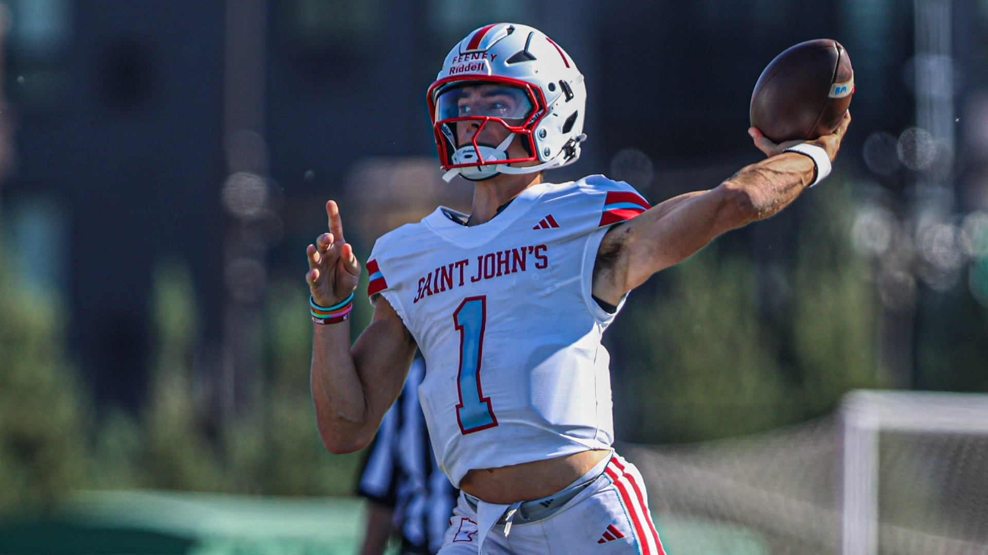 TreyFeeney_Passing_EllaCarlson)_101026
