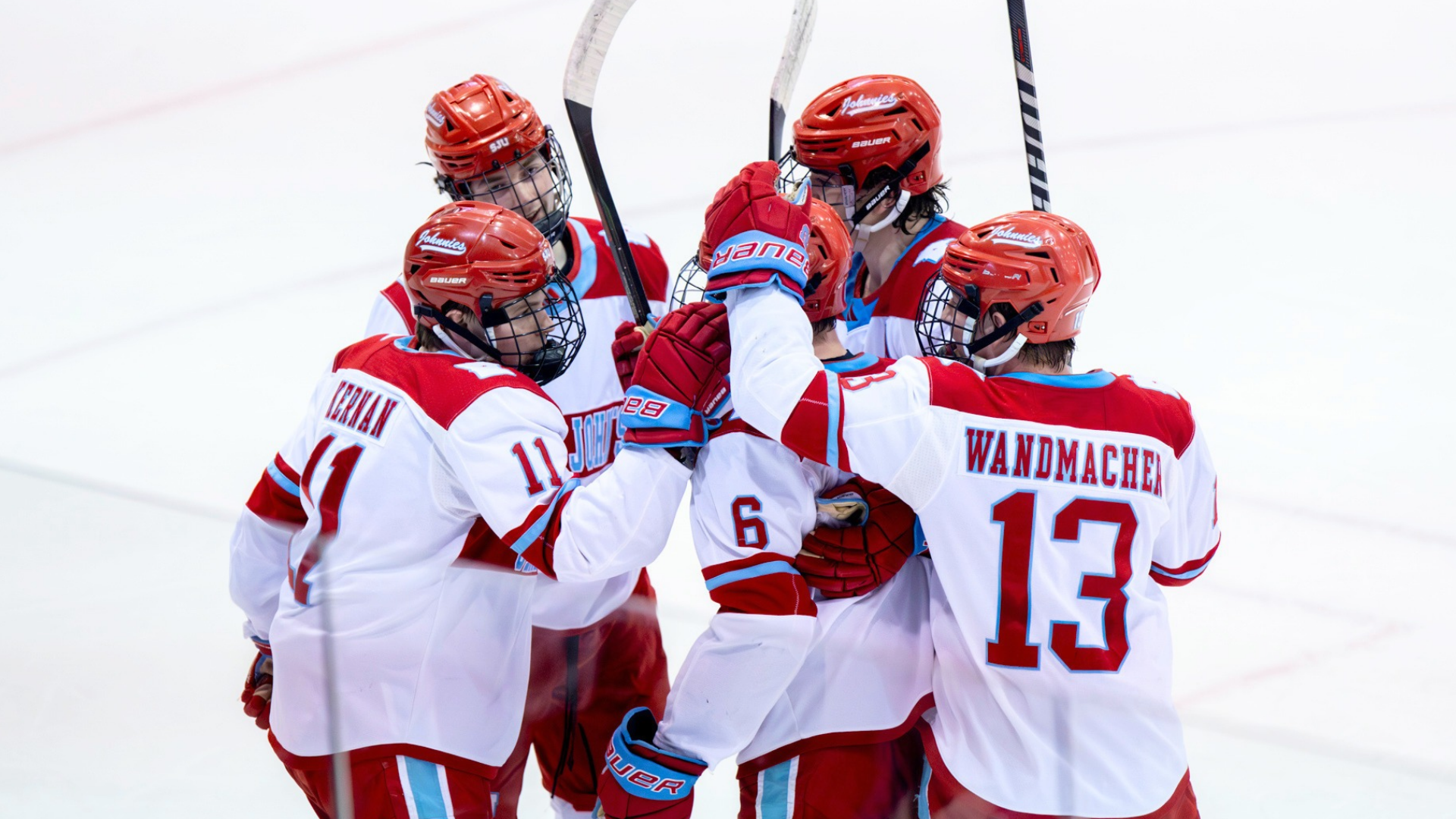 HockeySeasonPreview_EllaCarlson_102926