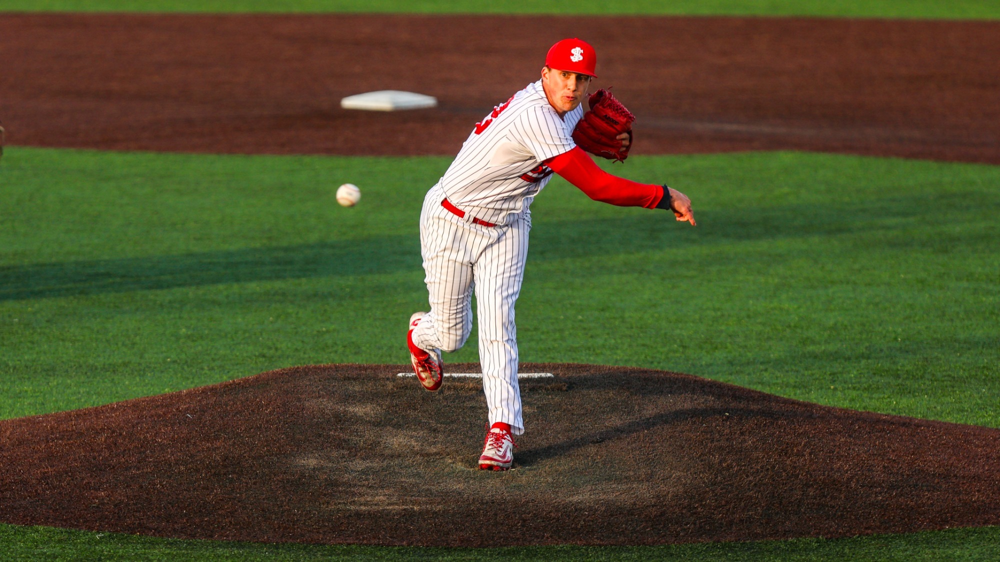 CarterTheisen_SydneyBurggraf_042826