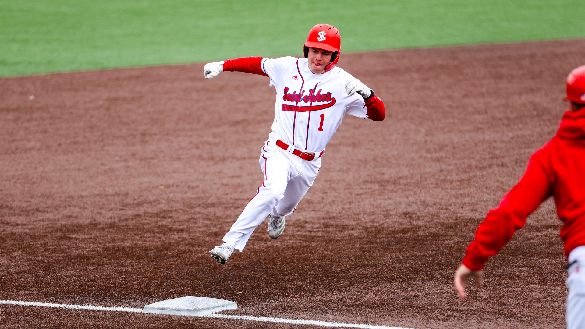 Riley Schwellenbach Rounds Third_JordanModjeski_040926