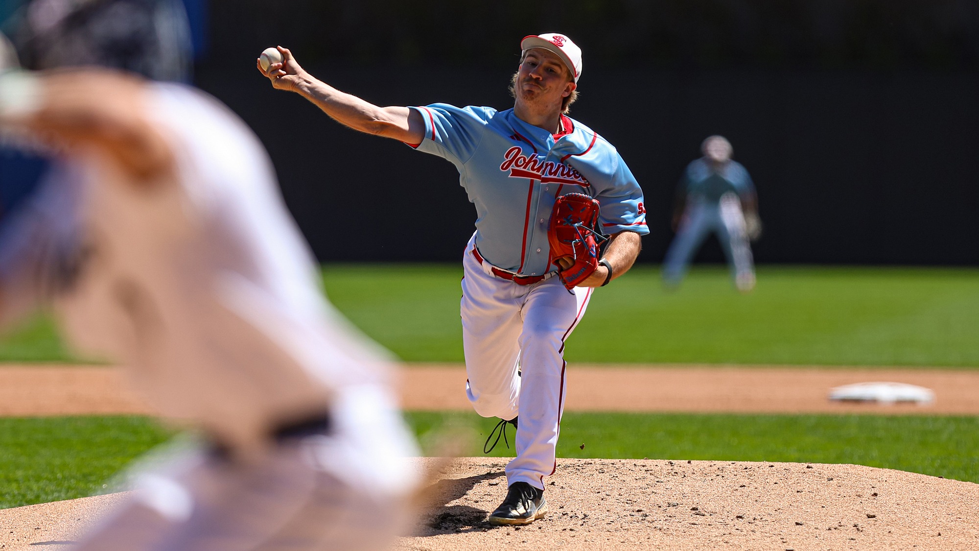 Hunter Hoen Pitching MIAC Tournament_Jordan Modjeski