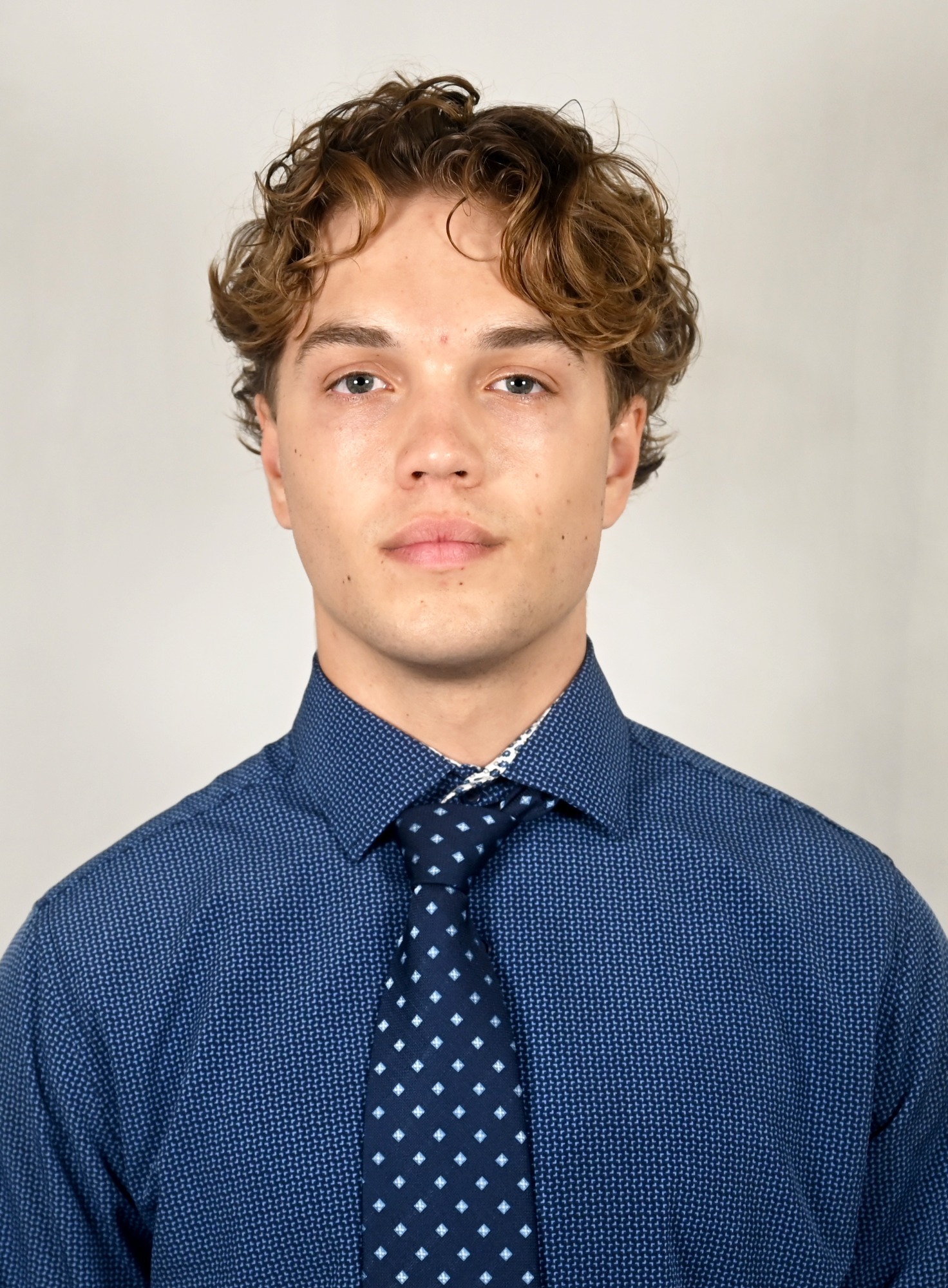 Zakrewski, Julian 25-26