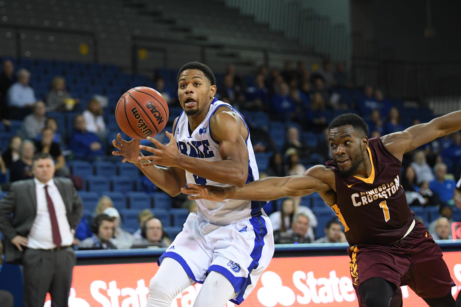 Alan Hodge, Jr. 201718 Men's Basketball University of Minnesota