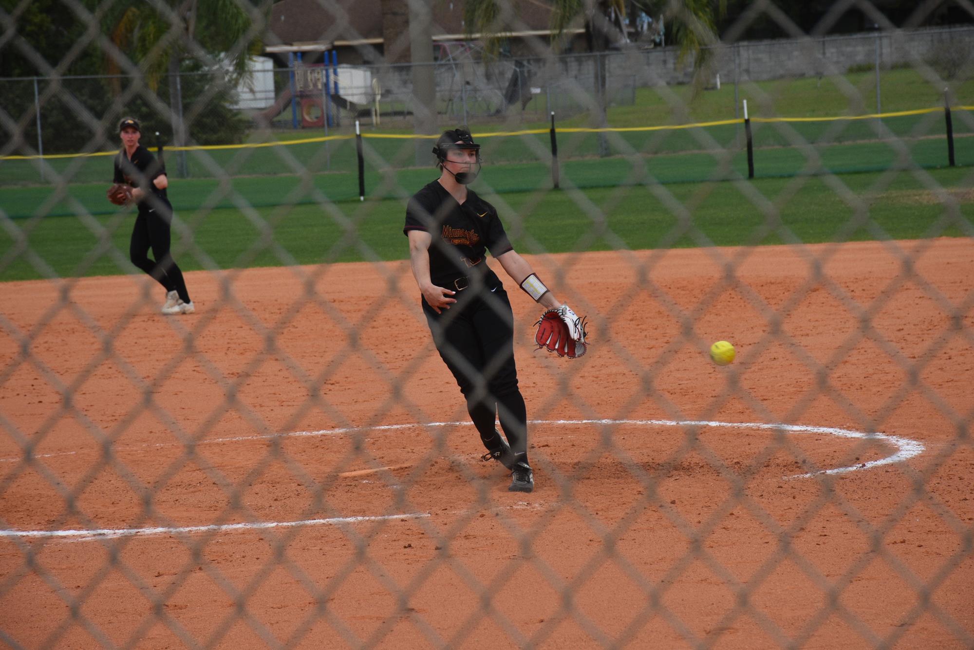 Minnesota Crookston Softball Splits Opening Games in Florida