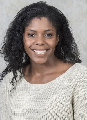 Ariel Braker Headshot
