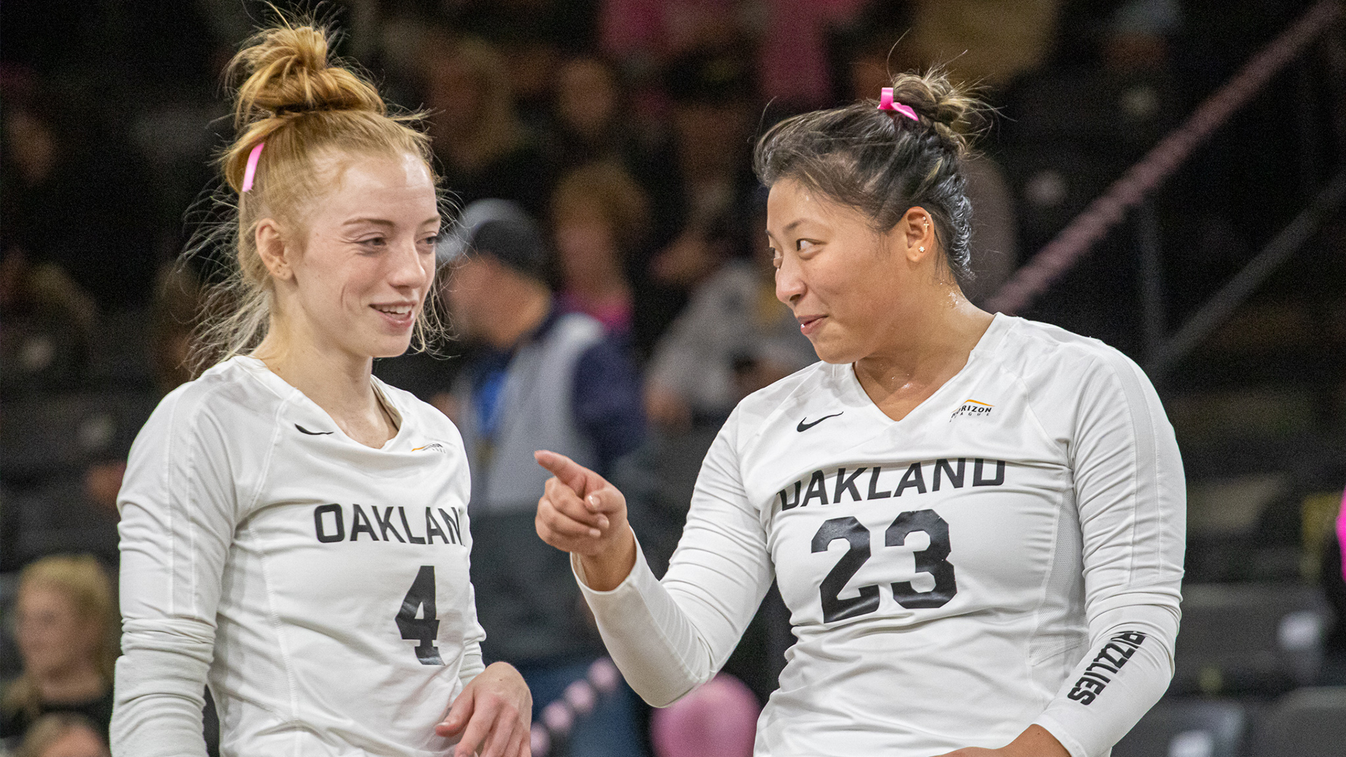 Three Set Win Ushers out PFW in Oakland's SecondStraight Home Win Oakland University Athletics