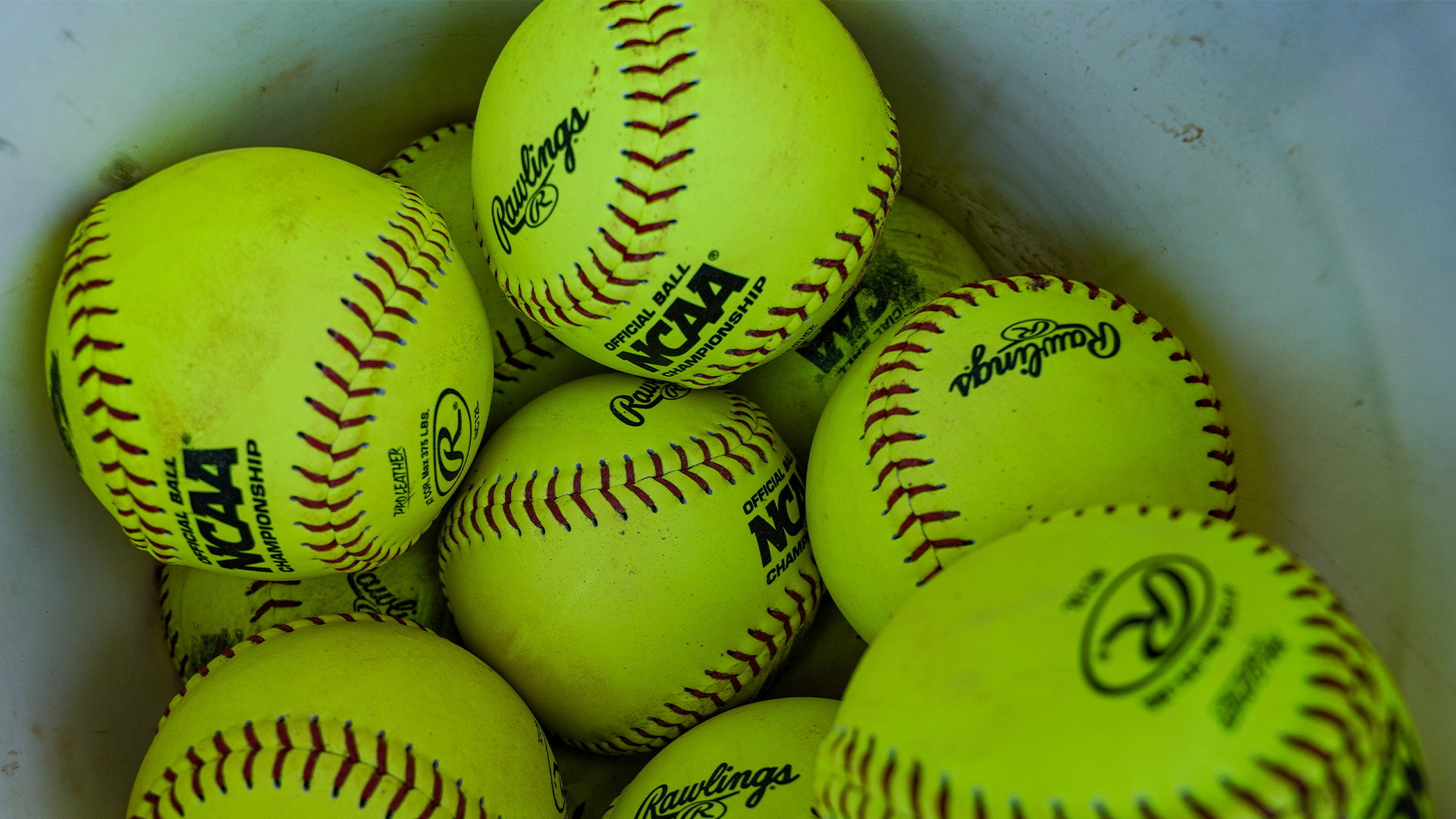 softballs