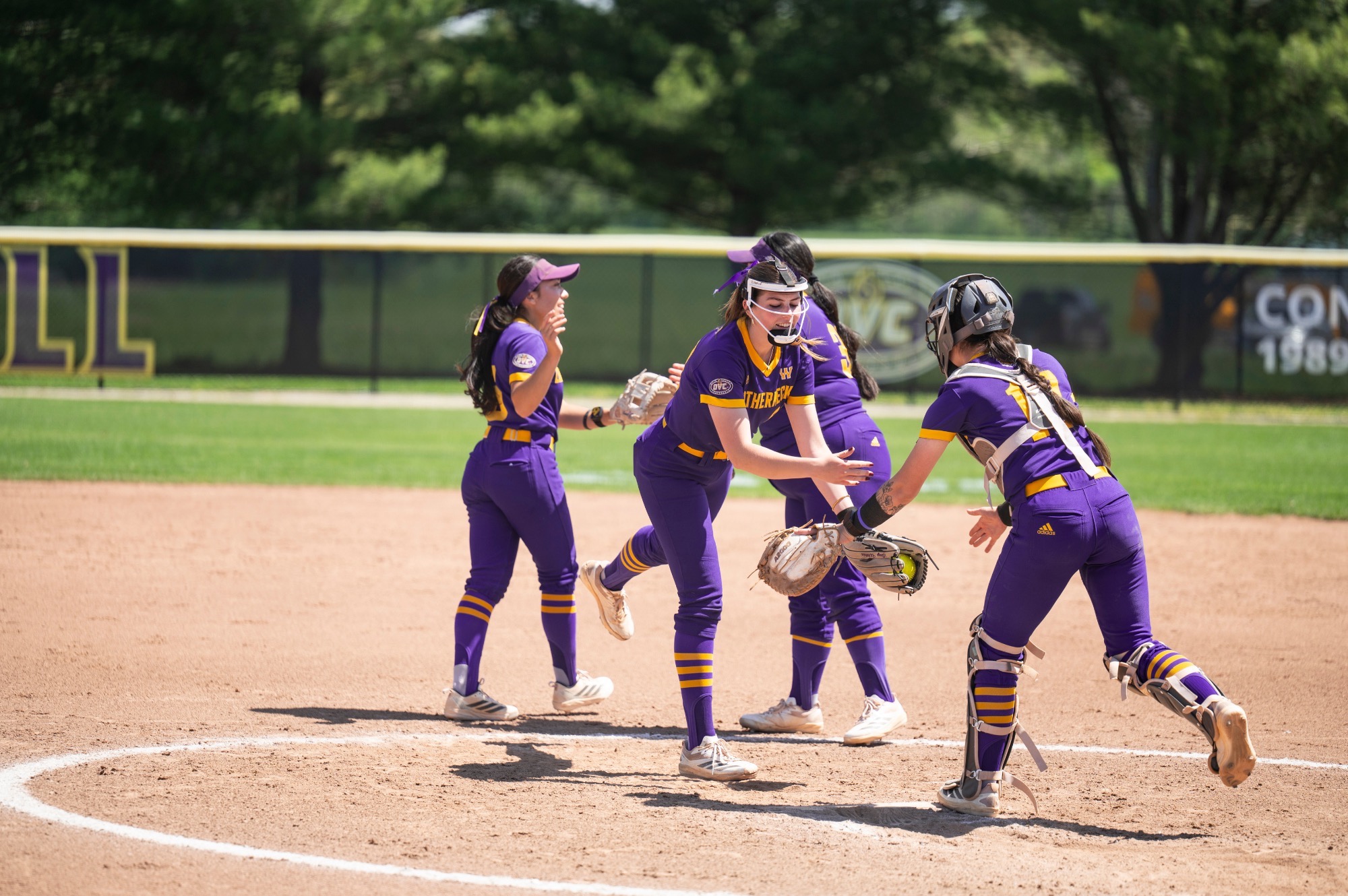 Leatherneck softball