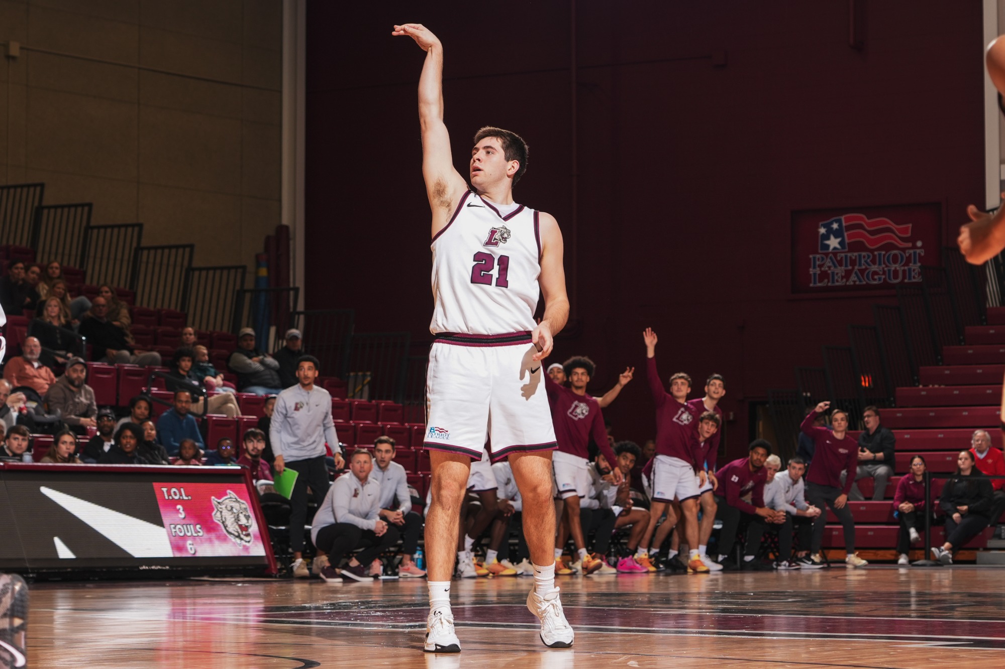 Lafayette vs. Le Moyne