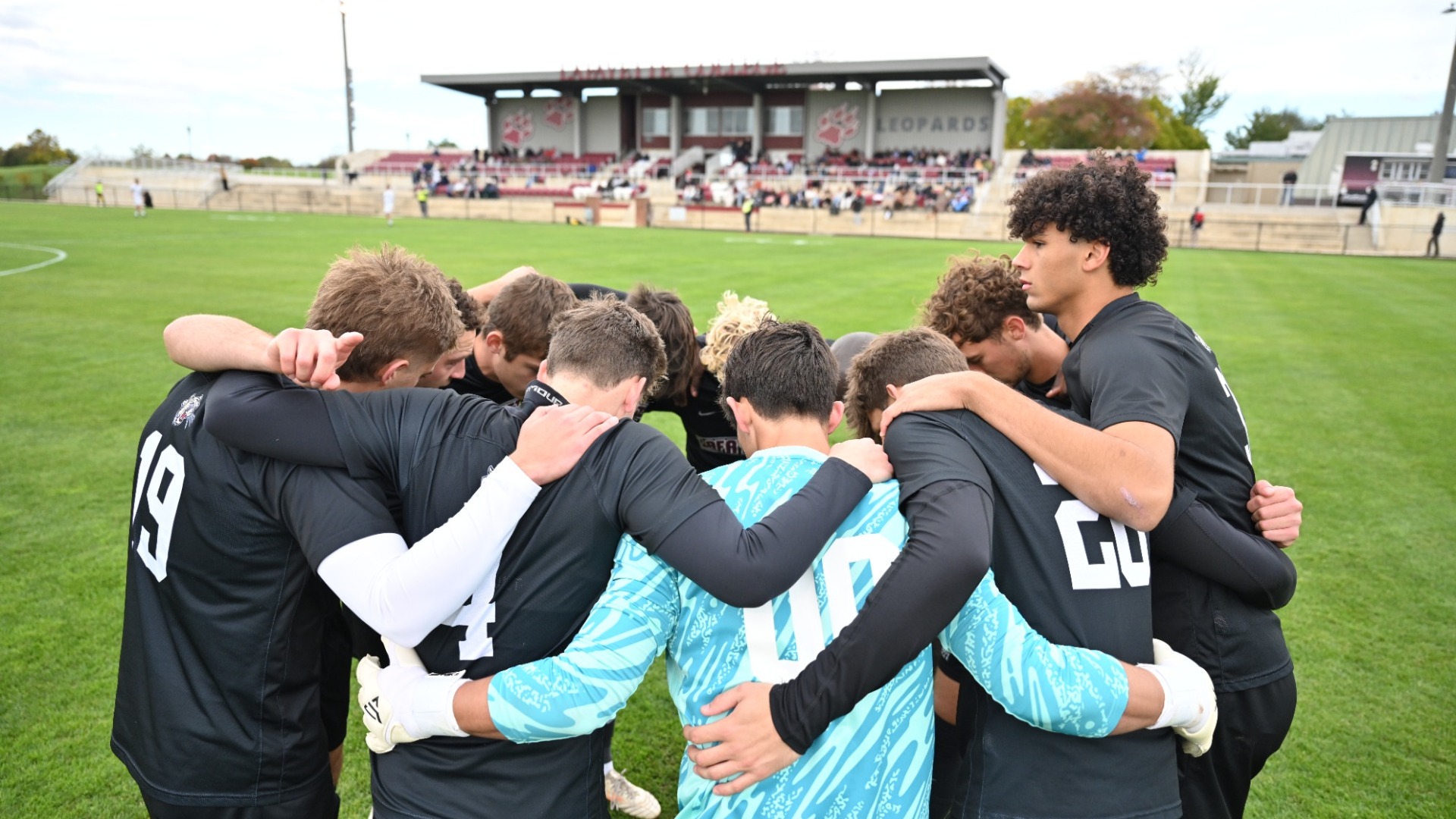 MSOC Huddle Pre Game