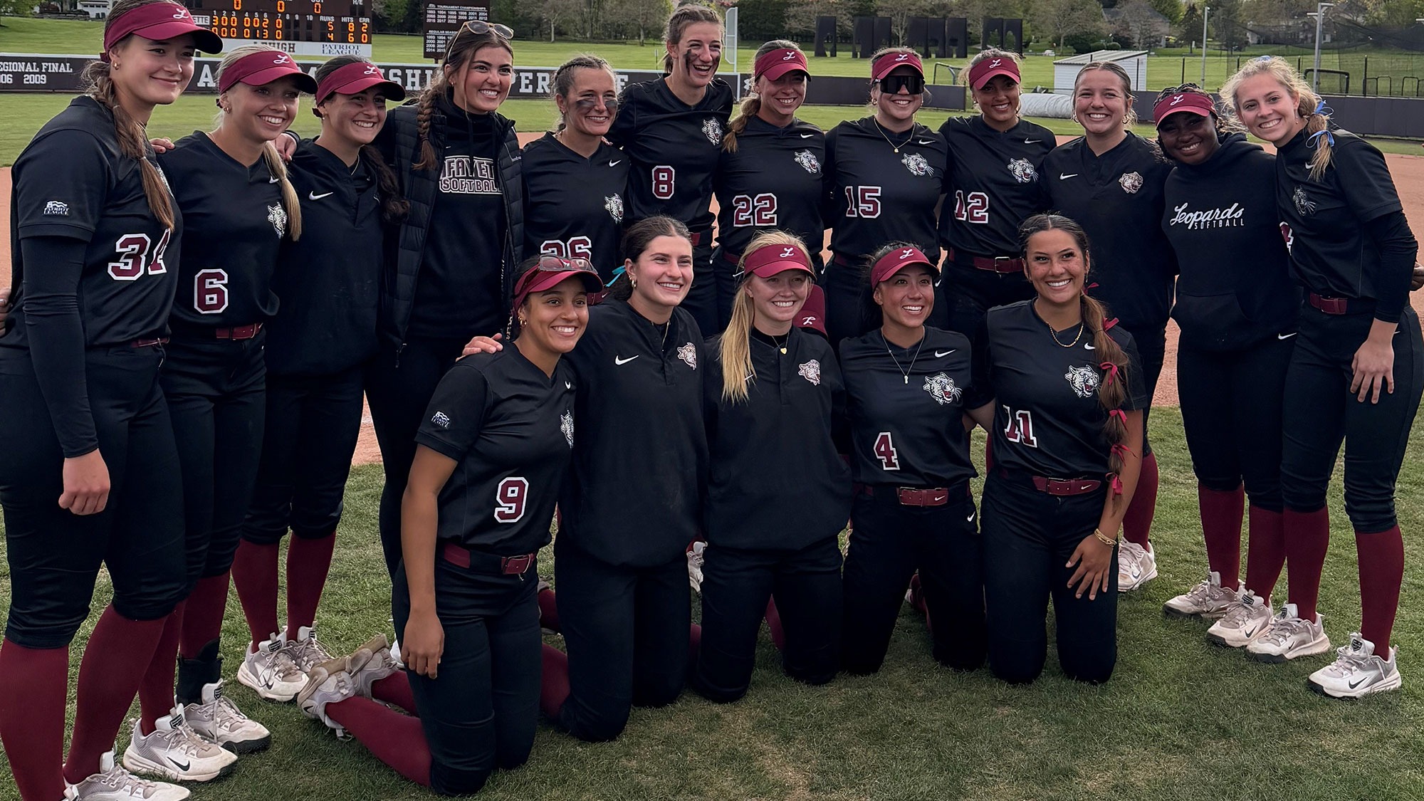 Lafayette softball team photo