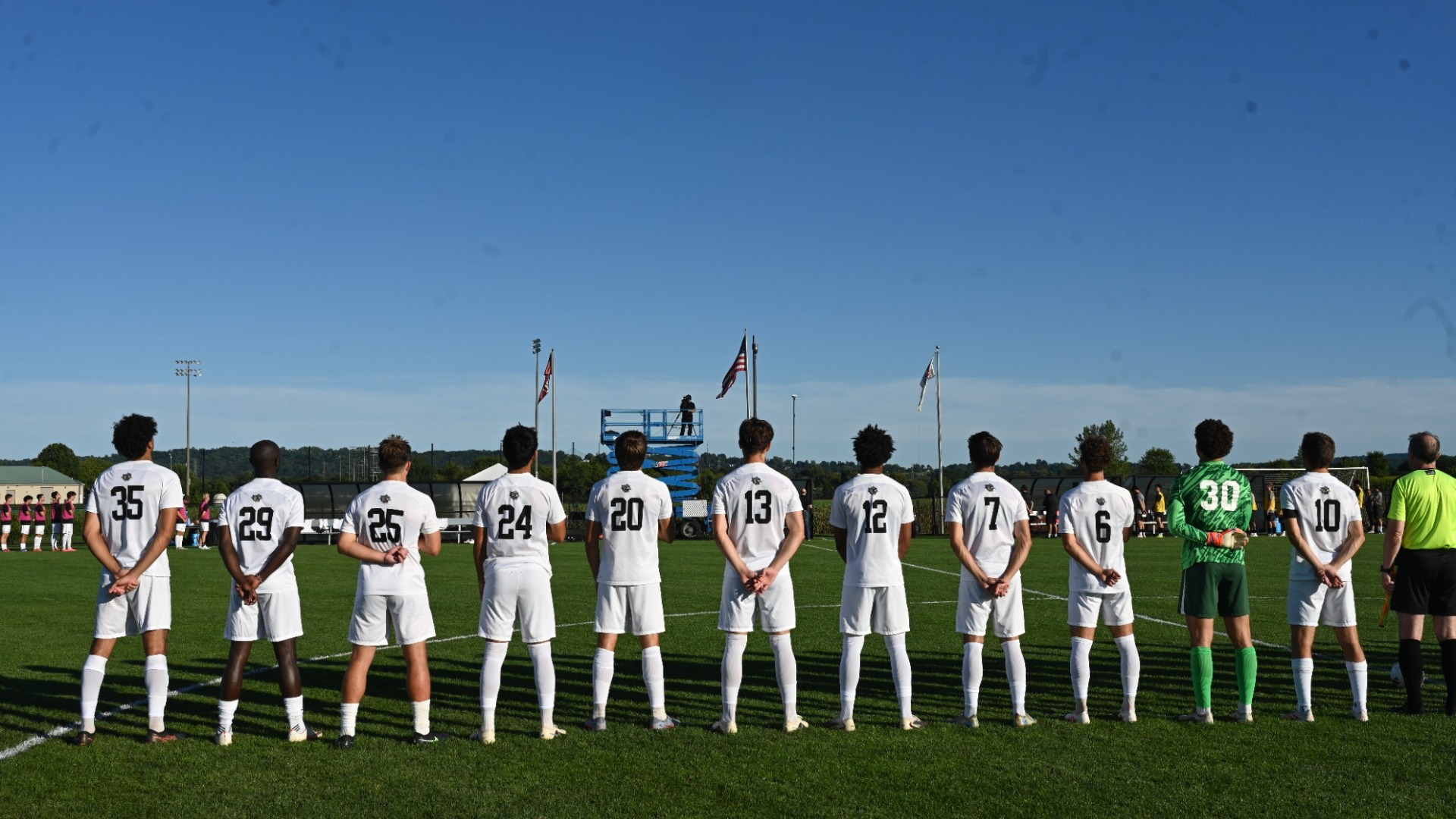 mens soccer vs bryant team photo