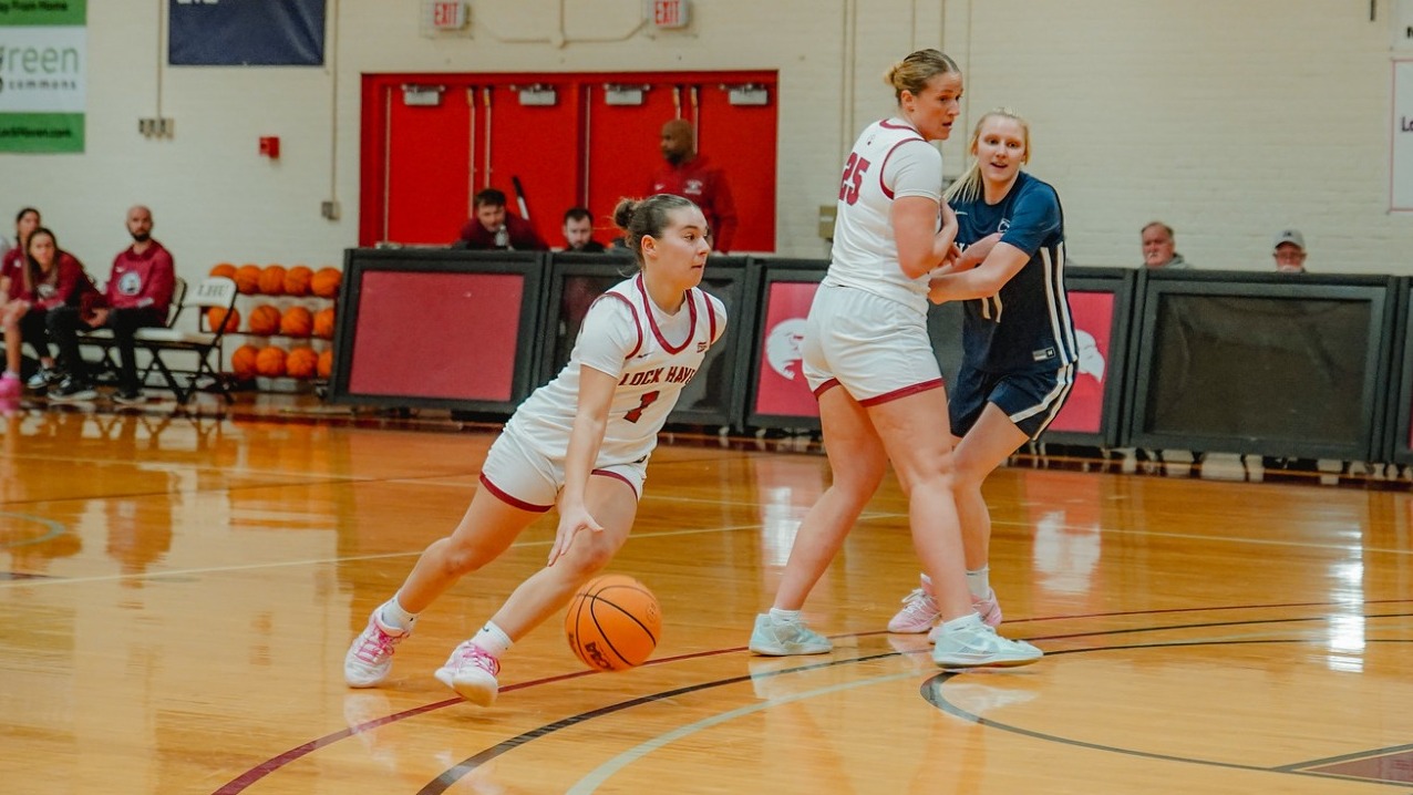 Women's Basketball_Julian Whesper