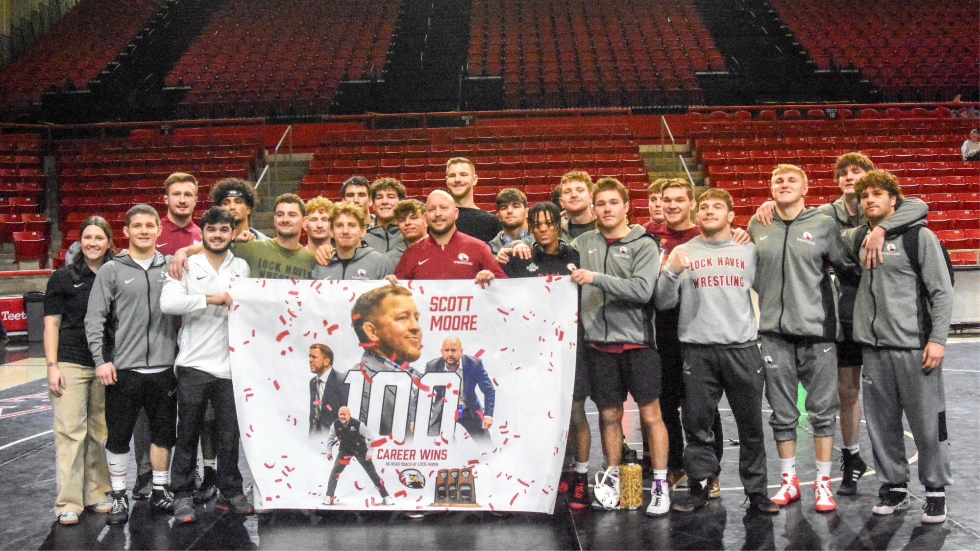 Scott Moore 100 wins_ Team Photo