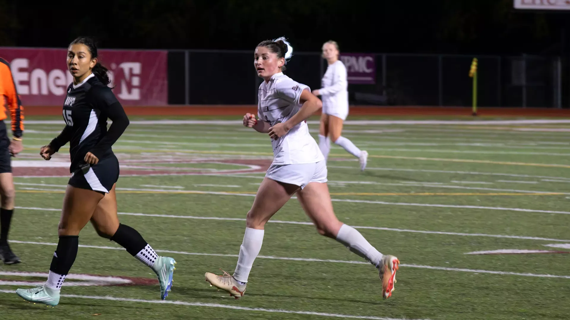 Sydney Linus in action against IUP