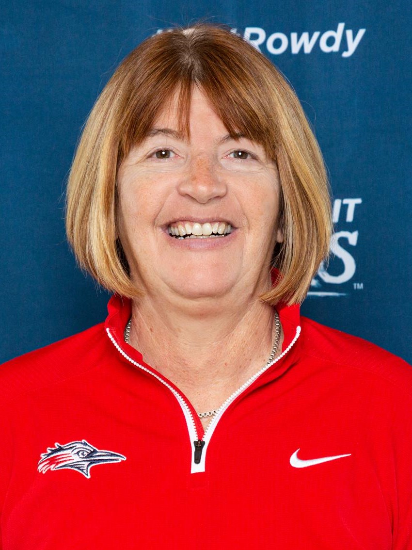 Head shot of coach Tanya Haave