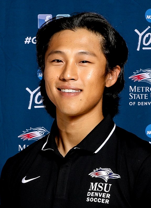 Head shot of Woo Jeon