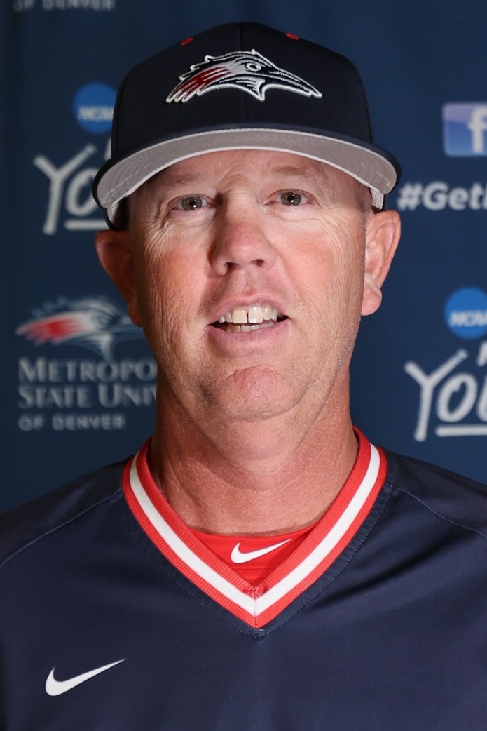 Head shot of Mark Goldsberry