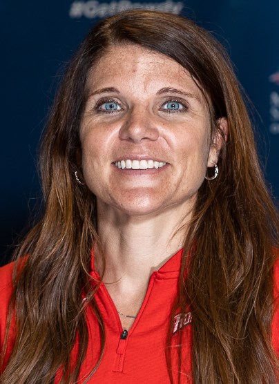 Head shot of Jenny Glenn