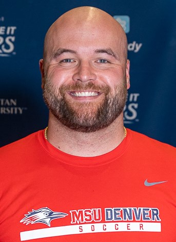 Head shot of Eric Bracy