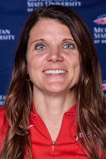 Head shot of Jenny Glenn