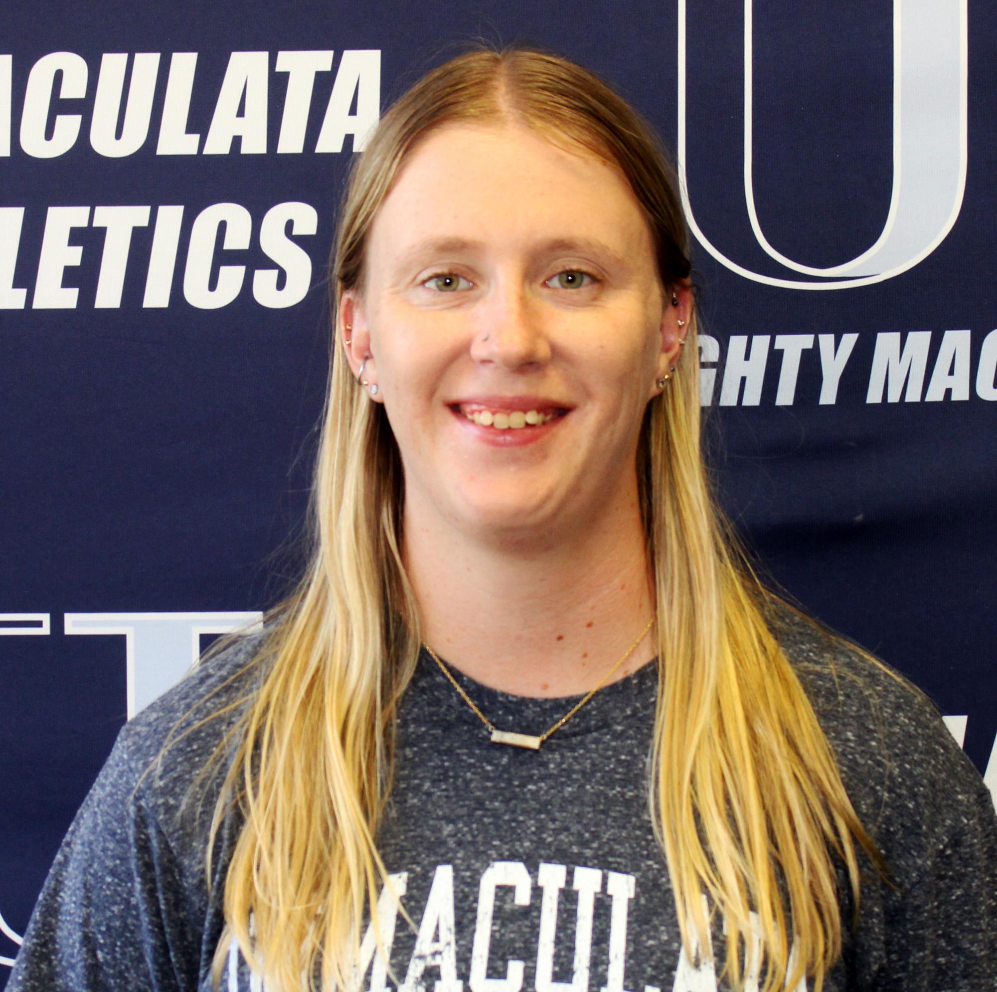 caitlyn kelly heashot 