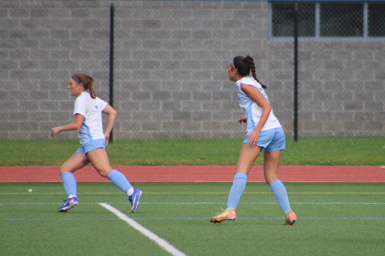 IUWS Terry and Perrone on defense