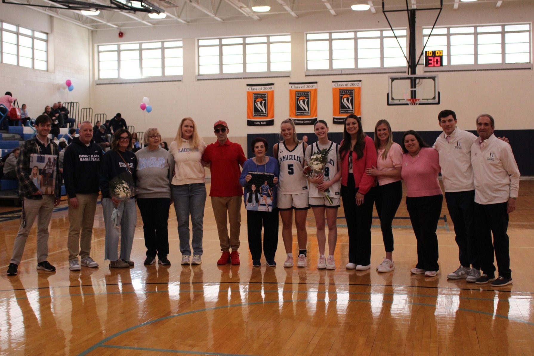 WBB 2025-26 Senior Day Group 1