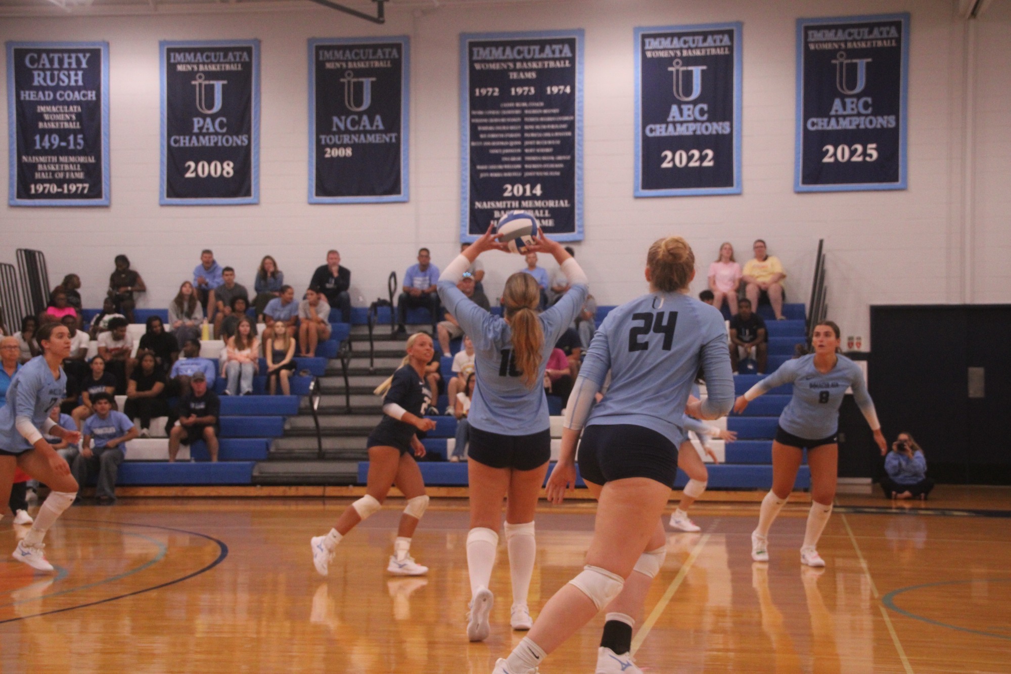 IUWVB 2026 Tara Hirschtritt set