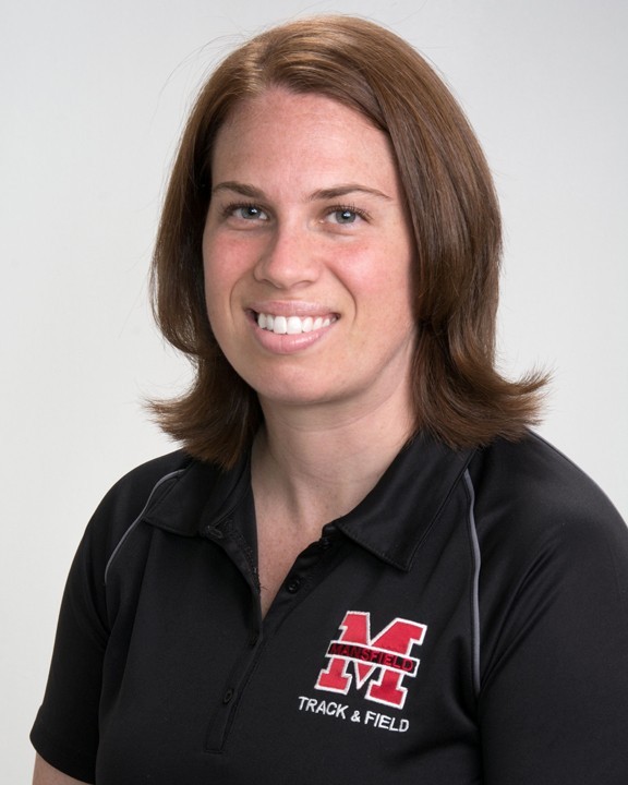 steph cadwell headshot