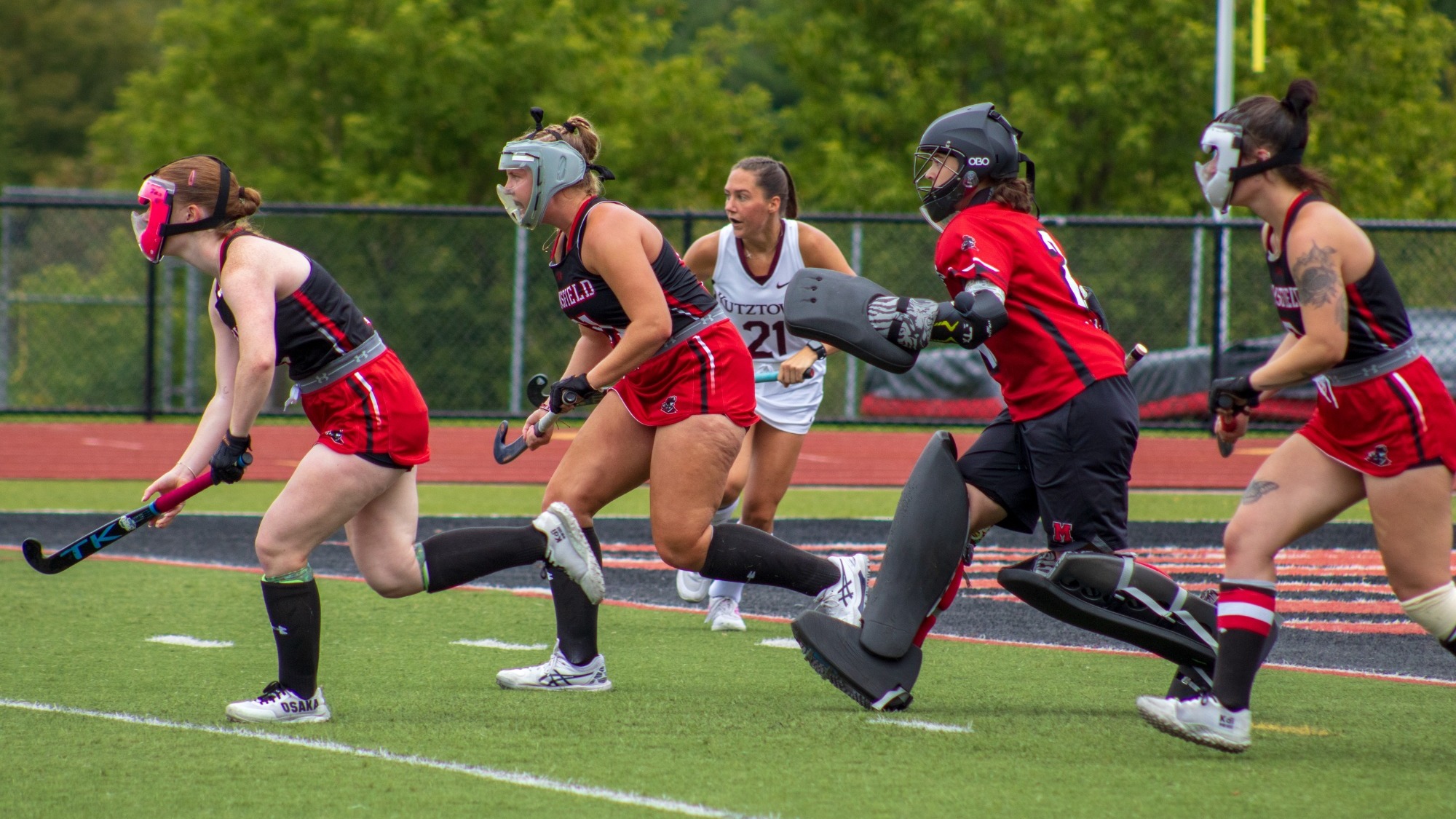 Mansfield Field hockey defends a Corner against Kutztown