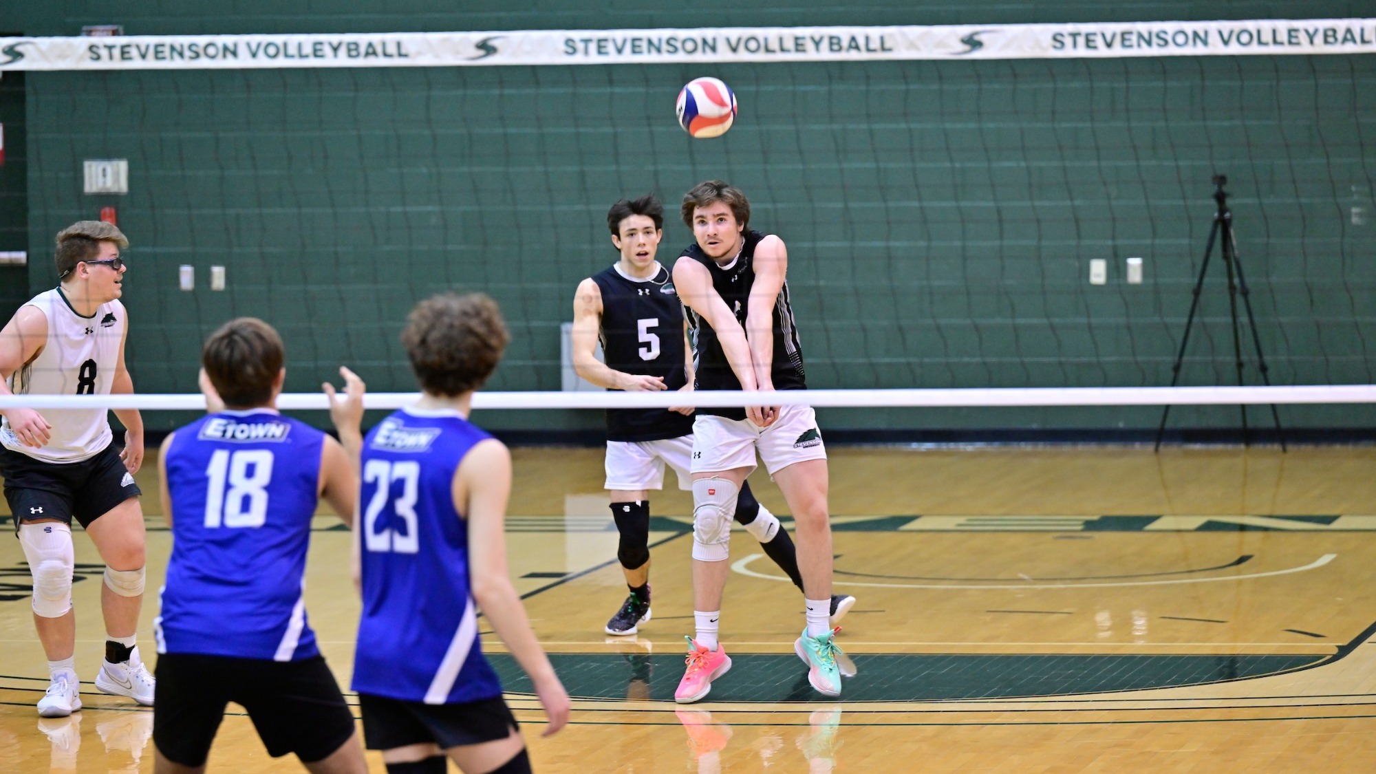 Men’s Volleyball Splits at Juniata Tournament Stevenson University