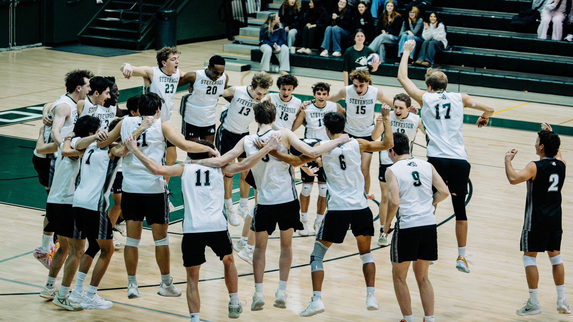 Men's Volleyball win vs. Misericordia