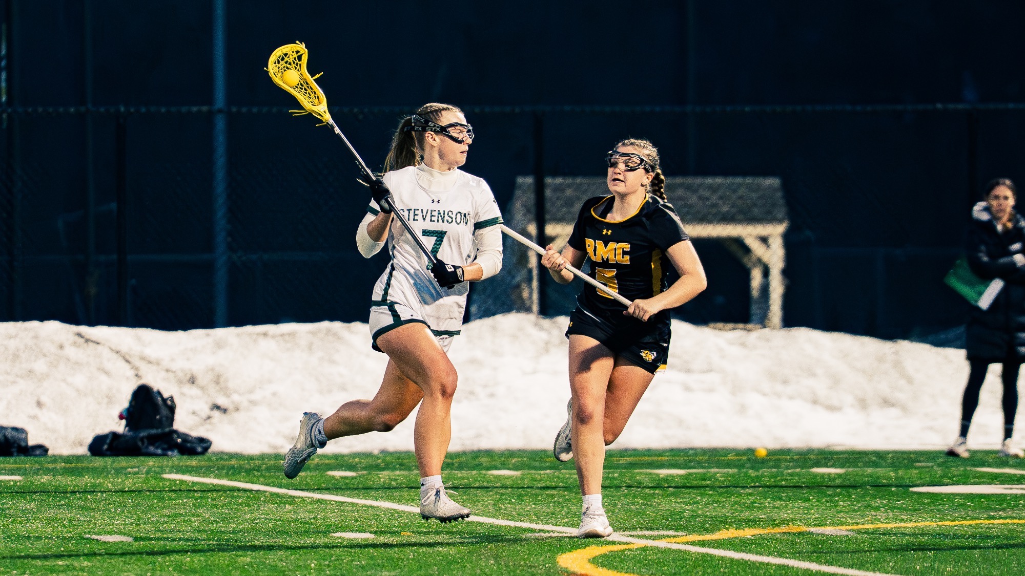 Treakle taking the ball down field