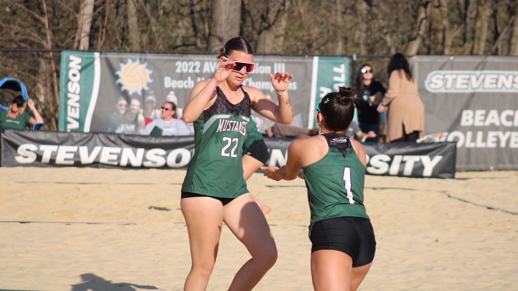 Point celebration from Dunn and Terra