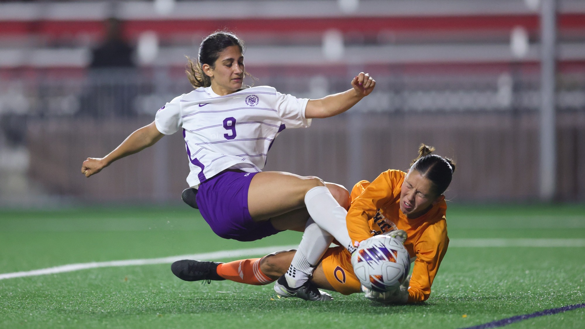 Tusca Mahmoudpour battles for a shot on goal