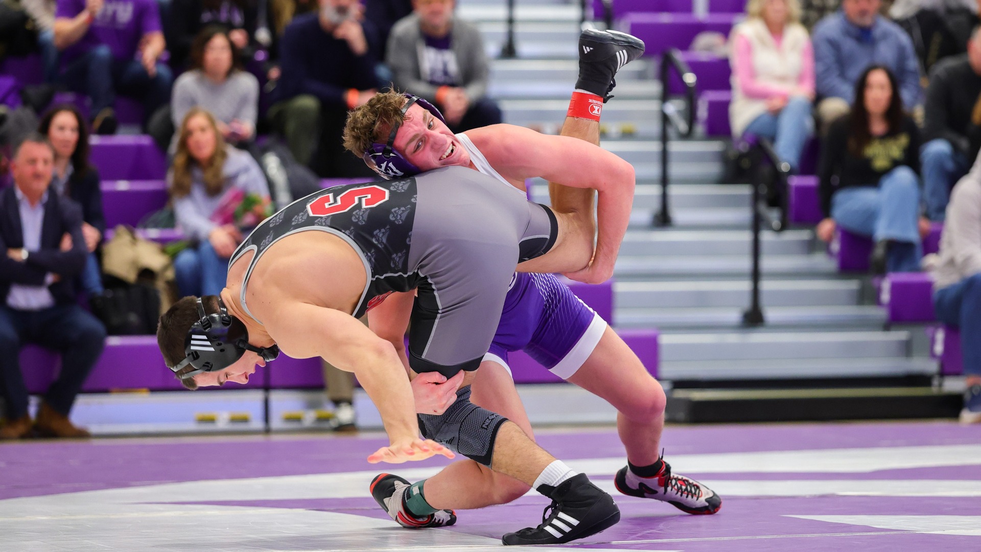 Robert Leeds wrestles vs. Stevens