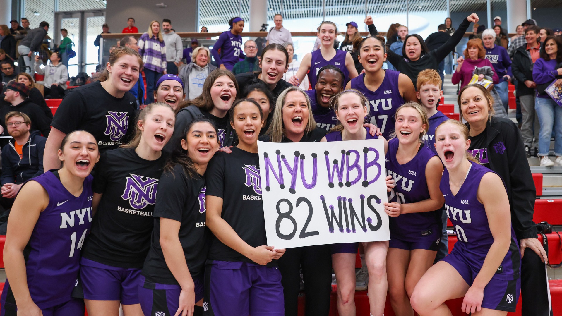 Women's Basketball celebrates breaking the Division III win streak record
