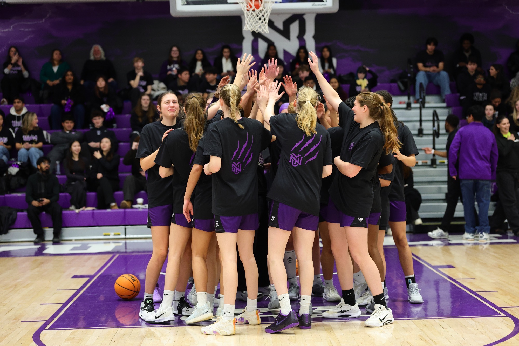 Women's Basketball huddle