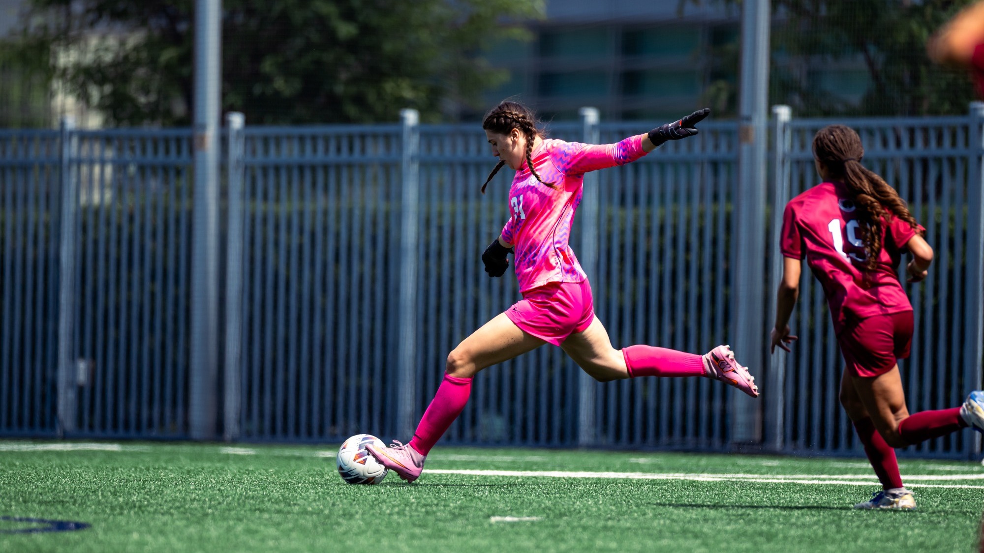maddy tohanczyn goalie kicking