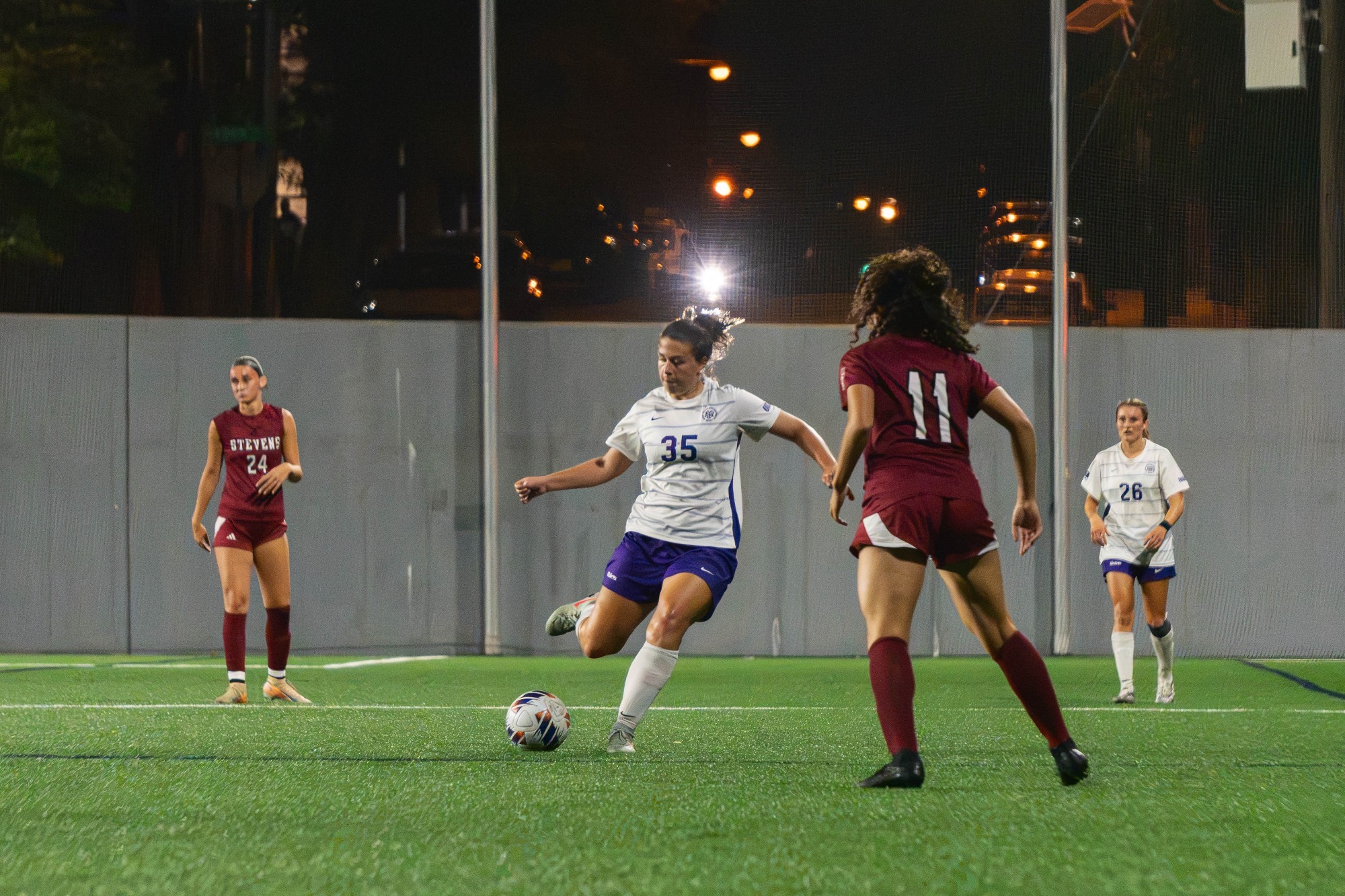 Julia Spang shooting the ball