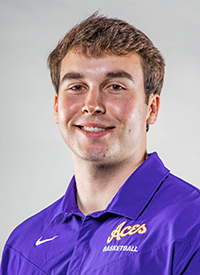 Jo Griffin 2021-22 Headshot