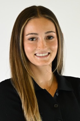 Anna Newman 2025-26 headshot