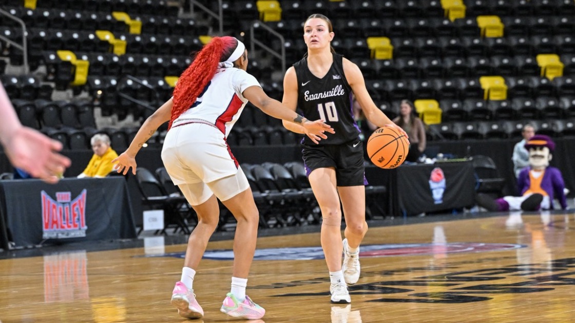 Camryn Runner UIC recap MVC Tournament